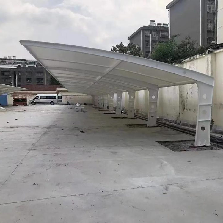 五峰膜结构汽车棚